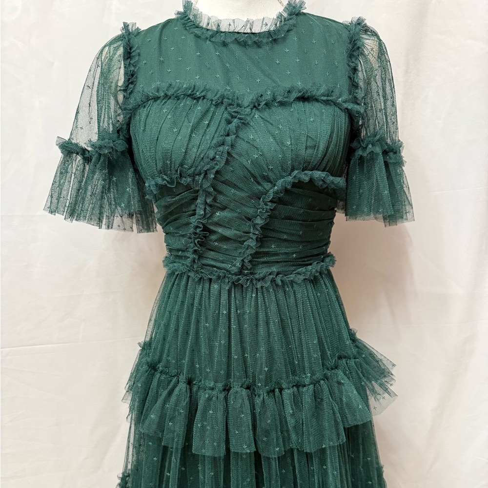 Elegant Emerald Green Tiered Dress - Picture 3 of 7